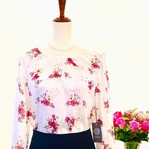 🌺Vince Camuto Cuffed Long-sleeve Blouse, Size M, White & Red Floral (NWT)